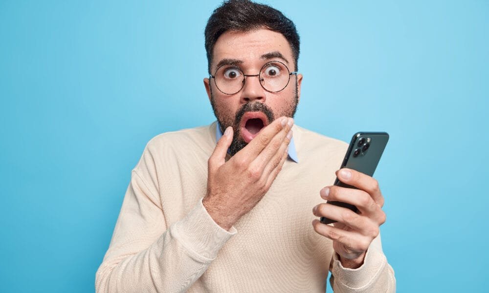 Top 5 Benefits of Using Voice SMS for Customer Engagement